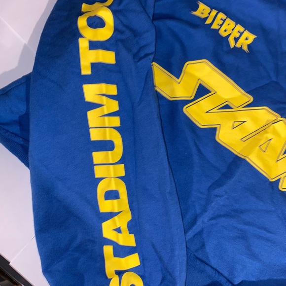 SUPER CUTE H&M CROPPED SWEATER - Picture 5 of 5